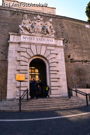 [P18] Tur la Vatican » foto by mirmicu
 - 
<span class="allrVoted glyphicon glyphicon-heart hidden" id="av940564"></span>
<a class="m-l-10 hidden" id="sv940564" onclick="voting_Foto_DelVot(,940564,3406)" role="button">șterge vot <span class="glyphicon glyphicon-remove"></span></a>
<a id="v9940564" class=" c-red"  onclick="voting_Foto_SetVot(940564)" role="button"><span class="glyphicon glyphicon-heart-empty"></span> <b>LIKE</b> = Votează poza</a> <img class="hidden"  id="f940564W9" src="/imagini/loader.gif" border="0" /><span class="AjErrMes hidden" id="e940564ErM"></span>