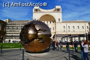 [P23] Tur la Vatican » foto by mirmicu
 - 
<span class="allrVoted glyphicon glyphicon-heart hidden" id="av940572"></span>
<a class="m-l-10 hidden" id="sv940572" onclick="voting_Foto_DelVot(,940572,3406)" role="button">șterge vot <span class="glyphicon glyphicon-remove"></span></a>
<a id="v9940572" class=" c-red"  onclick="voting_Foto_SetVot(940572)" role="button"><span class="glyphicon glyphicon-heart-empty"></span> <b>LIKE</b> = Votează poza</a> <img class="hidden"  id="f940572W9" src="/imagini/loader.gif" border="0" /><span class="AjErrMes hidden" id="e940572ErM"></span>