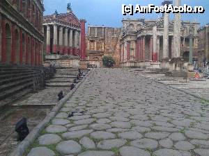 [P11] roma centru » foto by eduardpetrut
 - 
<span class="allrVoted glyphicon glyphicon-heart hidden" id="av442146"></span>
<a class="m-l-10 hidden" id="sv442146" onclick="voting_Foto_DelVot(,442146,3406)" role="button">șterge vot <span class="glyphicon glyphicon-remove"></span></a>
<a id="v9442146" class=" c-red"  onclick="voting_Foto_SetVot(442146)" role="button"><span class="glyphicon glyphicon-heart-empty"></span> <b>LIKE</b> = Votează poza</a> <img class="hidden"  id="f442146W9" src="/imagini/loader.gif" border="0" /><span class="AjErrMes hidden" id="e442146ErM"></span>