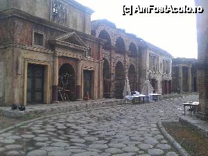 [P12] strazi in Roma » foto by eduardpetrut
 - 
<span class="allrVoted glyphicon glyphicon-heart hidden" id="av442147"></span>
<a class="m-l-10 hidden" id="sv442147" onclick="voting_Foto_DelVot(,442147,3406)" role="button">șterge vot <span class="glyphicon glyphicon-remove"></span></a>
<a id="v9442147" class=" c-red"  onclick="voting_Foto_SetVot(442147)" role="button"><span class="glyphicon glyphicon-heart-empty"></span> <b>LIKE</b> = Votează poza</a> <img class="hidden"  id="f442147W9" src="/imagini/loader.gif" border="0" /><span class="AjErrMes hidden" id="e442147ErM"></span>