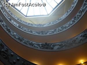 [P06] iesirea din muzeele Vaticanului » foto by danutapop
 - 
<span class="allrVoted glyphicon glyphicon-heart hidden" id="av795790"></span>
<a class="m-l-10 hidden" id="sv795790" onclick="voting_Foto_DelVot(,795790,3406)" role="button">șterge vot <span class="glyphicon glyphicon-remove"></span></a>
<a id="v9795790" class=" c-red"  onclick="voting_Foto_SetVot(795790)" role="button"><span class="glyphicon glyphicon-heart-empty"></span> <b>LIKE</b> = Votează poza</a> <img class="hidden"  id="f795790W9" src="/imagini/loader.gif" border="0" /><span class="AjErrMes hidden" id="e795790ErM"></span>