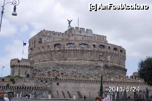 [P12] Castelul Sant'Angelo vazut din exterior... cu Arhanghelul Mihail in cel mai inalt loc » foto by roth
 - 
<span class="allrVoted glyphicon glyphicon-heart hidden" id="av434483"></span>
<a class="m-l-10 hidden" id="sv434483" onclick="voting_Foto_DelVot(,434483,3406)" role="button">șterge vot <span class="glyphicon glyphicon-remove"></span></a>
<a id="v9434483" class=" c-red"  onclick="voting_Foto_SetVot(434483)" role="button"><span class="glyphicon glyphicon-heart-empty"></span> <b>LIKE</b> = Votează poza</a> <img class="hidden"  id="f434483W9" src="/imagini/loader.gif" border="0" /><span class="AjErrMes hidden" id="e434483ErM"></span>