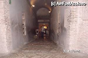 [P19] parte din traseul facut pe culoarul in spirala din interiorul Castelului care duce direct la nivelul 5 » foto by roth
 - 
<span class="allrVoted glyphicon glyphicon-heart hidden" id="av434491"></span>
<a class="m-l-10 hidden" id="sv434491" onclick="voting_Foto_DelVot(,434491,3406)" role="button">șterge vot <span class="glyphicon glyphicon-remove"></span></a>
<a id="v9434491" class=" c-red"  onclick="voting_Foto_SetVot(434491)" role="button"><span class="glyphicon glyphicon-heart-empty"></span> <b>LIKE</b> = Votează poza</a> <img class="hidden"  id="f434491W9" src="/imagini/loader.gif" border="0" /><span class="AjErrMes hidden" id="e434491ErM"></span>