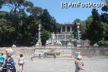 [P27] PIAZZA DEL POPOLO » foto by guesswhoo*
 - 
<span class="allrVoted glyphicon glyphicon-heart hidden" id="av238912"></span>
<a class="m-l-10 hidden" id="sv238912" onclick="voting_Foto_DelVot(,238912,3406)" role="button">șterge vot <span class="glyphicon glyphicon-remove"></span></a>
<a id="v9238912" class=" c-red"  onclick="voting_Foto_SetVot(238912)" role="button"><span class="glyphicon glyphicon-heart-empty"></span> <b>LIKE</b> = Votează poza</a> <img class="hidden"  id="f238912W9" src="/imagini/loader.gif" border="0" /><span class="AjErrMes hidden" id="e238912ErM"></span>