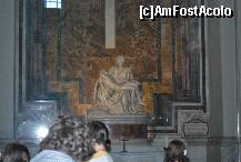 [P10] Z1: Pietà, prima oprire in Basilica. » foto by gophren
 - 
<span class="allrVoted glyphicon glyphicon-heart hidden" id="av201931"></span>
<a class="m-l-10 hidden" id="sv201931" onclick="voting_Foto_DelVot(,201931,3406)" role="button">șterge vot <span class="glyphicon glyphicon-remove"></span></a>
<a id="v9201931" class=" c-red"  onclick="voting_Foto_SetVot(201931)" role="button"><span class="glyphicon glyphicon-heart-empty"></span> <b>LIKE</b> = Votează poza</a> <img class="hidden"  id="f201931W9" src="/imagini/loader.gif" border="0" /><span class="AjErrMes hidden" id="e201931ErM"></span>