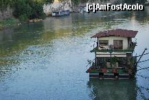 [P20] Z1: Mergand spre Piazza del Popolo, traversam Tibrul si descoperim aceasta casa plutitoare » foto by gophren
 - 
<span class="allrVoted glyphicon glyphicon-heart hidden" id="av201942"></span>
<a class="m-l-10 hidden" id="sv201942" onclick="voting_Foto_DelVot(,201942,3406)" role="button">șterge vot <span class="glyphicon glyphicon-remove"></span></a>
<a id="v9201942" class=" c-red"  onclick="voting_Foto_SetVot(201942)" role="button"><span class="glyphicon glyphicon-heart-empty"></span> <b>LIKE</b> = Votează poza</a> <img class="hidden"  id="f201942W9" src="/imagini/loader.gif" border="0" /><span class="AjErrMes hidden" id="e201942ErM"></span>