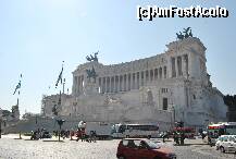 [P27] Z2: Il Vittoriano, ne-a taiat cuvintele » foto by gophren
 - 
<span class="allrVoted glyphicon glyphicon-heart hidden" id="av201962"></span>
<a class="m-l-10 hidden" id="sv201962" onclick="voting_Foto_DelVot(,201962,3406)" role="button">șterge vot <span class="glyphicon glyphicon-remove"></span></a>
<a id="v9201962" class=" c-red"  onclick="voting_Foto_SetVot(201962)" role="button"><span class="glyphicon glyphicon-heart-empty"></span> <b>LIKE</b> = Votează poza</a> <img class="hidden"  id="f201962W9" src="/imagini/loader.gif" border="0" /><span class="AjErrMes hidden" id="e201962ErM"></span>