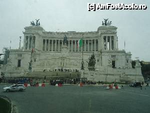 [P10] Piazza Venezia - Altare della Patria » foto by marocanu21
 - 
<span class="allrVoted glyphicon glyphicon-heart hidden" id="av483146"></span>
<a class="m-l-10 hidden" id="sv483146" onclick="voting_Foto_DelVot(,483146,3406)" role="button">șterge vot <span class="glyphicon glyphicon-remove"></span></a>
<a id="v9483146" class=" c-red"  onclick="voting_Foto_SetVot(483146)" role="button"><span class="glyphicon glyphicon-heart-empty"></span> <b>LIKE</b> = Votează poza</a> <img class="hidden"  id="f483146W9" src="/imagini/loader.gif" border="0" /><span class="AjErrMes hidden" id="e483146ErM"></span>