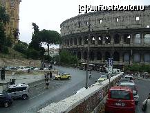 [P22] Roma - Colosseum, cel mai mare amfiteatru construit vreodată în Imperiul Roman.  » foto by iulianic
 - 
<span class="allrVoted glyphicon glyphicon-heart hidden" id="av405663"></span>
<a class="m-l-10 hidden" id="sv405663" onclick="voting_Foto_DelVot(,405663,3406)" role="button">șterge vot <span class="glyphicon glyphicon-remove"></span></a>
<a id="v9405663" class=" c-red"  onclick="voting_Foto_SetVot(405663)" role="button"><span class="glyphicon glyphicon-heart-empty"></span> <b>LIKE</b> = Votează poza</a> <img class="hidden"  id="f405663W9" src="/imagini/loader.gif" border="0" /><span class="AjErrMes hidden" id="e405663ErM"></span>