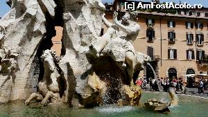 [P11] Fontana dei Quatro Fiumi a lui Bernini din Piaţa Navona » foto by iuliaen
 - 
<span class="allrVoted glyphicon glyphicon-heart hidden" id="av552867"></span>
<a class="m-l-10 hidden" id="sv552867" onclick="voting_Foto_DelVot(,552867,3406)" role="button">șterge vot <span class="glyphicon glyphicon-remove"></span></a>
<a id="v9552867" class=" c-red"  onclick="voting_Foto_SetVot(552867)" role="button"><span class="glyphicon glyphicon-heart-empty"></span> <b>LIKE</b> = Votează poza</a> <img class="hidden"  id="f552867W9" src="/imagini/loader.gif" border="0" /><span class="AjErrMes hidden" id="e552867ErM"></span>