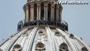 [P09] Acolo am fost noi! - mulţimea de oameni de pe cupola bazilicii » foto by iuliaen
 - 
<span class="allrVoted glyphicon glyphicon-heart hidden" id="av552865"></span>
<a class="m-l-10 hidden" id="sv552865" onclick="voting_Foto_DelVot(,552865,3406)" role="button">șterge vot <span class="glyphicon glyphicon-remove"></span></a>
<a id="v9552865" class=" c-red"  onclick="voting_Foto_SetVot(552865)" role="button"><span class="glyphicon glyphicon-heart-empty"></span> <b>LIKE</b> = Votează poza</a> <img class="hidden"  id="f552865W9" src="/imagini/loader.gif" border="0" /><span class="AjErrMes hidden" id="e552865ErM"></span>