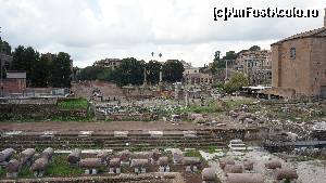 [P13] Ruine in Forul Roman.  » foto by ania
 - 
<span class="allrVoted glyphicon glyphicon-heart hidden" id="av600579"></span>
<a class="m-l-10 hidden" id="sv600579" onclick="voting_Foto_DelVot(,600579,3406)" role="button">șterge vot <span class="glyphicon glyphicon-remove"></span></a>
<a id="v9600579" class=" c-red"  onclick="voting_Foto_SetVot(600579)" role="button"><span class="glyphicon glyphicon-heart-empty"></span> <b>LIKE</b> = Votează poza</a> <img class="hidden"  id="f600579W9" src="/imagini/loader.gif" border="0" /><span class="AjErrMes hidden" id="e600579ErM"></span>