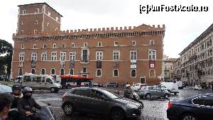 [P17] Palazzo Venetia, gazduieste un muzeu si o biblioteca.  » foto by ania
 - 
<span class="allrVoted glyphicon glyphicon-heart hidden" id="av600583"></span>
<a class="m-l-10 hidden" id="sv600583" onclick="voting_Foto_DelVot(,600583,3406)" role="button">șterge vot <span class="glyphicon glyphicon-remove"></span></a>
<a id="v9600583" class=" c-red"  onclick="voting_Foto_SetVot(600583)" role="button"><span class="glyphicon glyphicon-heart-empty"></span> <b>LIKE</b> = Votează poza</a> <img class="hidden"  id="f600583W9" src="/imagini/loader.gif" border="0" /><span class="AjErrMes hidden" id="e600583ErM"></span>