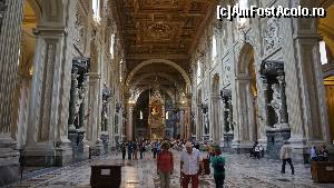 [P72] Interior - Biserica San Giovani in Laterano.  » foto by ania
 - 
<span class="allrVoted glyphicon glyphicon-heart hidden" id="av600638"></span>
<a class="m-l-10 hidden" id="sv600638" onclick="voting_Foto_DelVot(,600638,3406)" role="button">șterge vot <span class="glyphicon glyphicon-remove"></span></a>
<a id="v9600638" class=" c-red"  onclick="voting_Foto_SetVot(600638)" role="button"><span class="glyphicon glyphicon-heart-empty"></span> <b>LIKE</b> = Votează poza</a> <img class="hidden"  id="f600638W9" src="/imagini/loader.gif" border="0" /><span class="AjErrMes hidden" id="e600638ErM"></span>