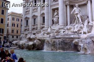[P14] Roma 1999, Fontana di Trevi » foto by Dragoș_MD
 - 
<span class="allrVoted glyphicon glyphicon-heart hidden" id="av1473509"></span>
<a class="m-l-10 hidden" id="sv1473509" onclick="voting_Foto_DelVot(,1473509,3406)" role="button">șterge vot <span class="glyphicon glyphicon-remove"></span></a>
<a id="v91473509" class=" c-red"  onclick="voting_Foto_SetVot(1473509)" role="button"><span class="glyphicon glyphicon-heart-empty"></span> <b>LIKE</b> = Votează poza</a> <img class="hidden"  id="f1473509W9" src="/imagini/loader.gif" border="0" /><span class="AjErrMes hidden" id="e1473509ErM"></span>