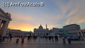 [P31] Roma 2025, Piazza și Catedrala San Pietro » foto by Dragoș_MD
 - 
<span class="allrVoted glyphicon glyphicon-heart hidden" id="av1473526"></span>
<a class="m-l-10 hidden" id="sv1473526" onclick="voting_Foto_DelVot(,1473526,3406)" role="button">șterge vot <span class="glyphicon glyphicon-remove"></span></a>
<a id="v91473526" class=" c-red"  onclick="voting_Foto_SetVot(1473526)" role="button"><span class="glyphicon glyphicon-heart-empty"></span> <b>LIKE</b> = Votează poza</a> <img class="hidden"  id="f1473526W9" src="/imagini/loader.gif" border="0" /><span class="AjErrMes hidden" id="e1473526ErM"></span>