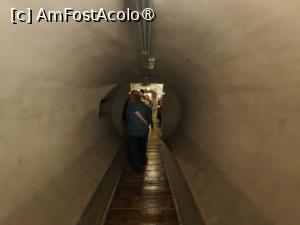 [P54] Roma 2025, turul ghidat la buncărul lui Musolini - în acest tunel se rulează o simulare de bombardament, cu sunete, lumini și vibrații puternice » foto by Dragoș_MD
 - 
<span class="allrVoted glyphicon glyphicon-heart hidden" id="av1473549"></span>
<a class="m-l-10 hidden" id="sv1473549" onclick="voting_Foto_DelVot(,1473549,3406)" role="button">șterge vot <span class="glyphicon glyphicon-remove"></span></a>
<a id="v91473549" class=" c-red"  onclick="voting_Foto_SetVot(1473549)" role="button"><span class="glyphicon glyphicon-heart-empty"></span> <b>LIKE</b> = Votează poza</a> <img class="hidden"  id="f1473549W9" src="/imagini/loader.gif" border="0" /><span class="AjErrMes hidden" id="e1473549ErM"></span>
