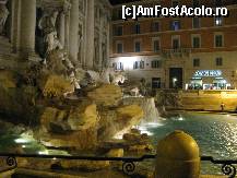 [P62] Fontana di Trevi noaptea » foto by cristi_an3000
 - 
<span class="allrVoted glyphicon glyphicon-heart hidden" id="av150997"></span>
<a class="m-l-10 hidden" id="sv150997" onclick="voting_Foto_DelVot(,150997,3406)" role="button">șterge vot <span class="glyphicon glyphicon-remove"></span></a>
<a id="v9150997" class=" c-red"  onclick="voting_Foto_SetVot(150997)" role="button"><span class="glyphicon glyphicon-heart-empty"></span> <b>LIKE</b> = Votează poza</a> <img class="hidden"  id="f150997W9" src="/imagini/loader.gif" border="0" /><span class="AjErrMes hidden" id="e150997ErM"></span>