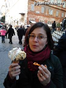 [P07] foarte buna inghetata » foto by diana-s
 - 
<span class="allrVoted glyphicon glyphicon-heart hidden" id="av300492"></span>
<a class="m-l-10 hidden" id="sv300492" onclick="voting_Foto_DelVot(,300492,3406)" role="button">șterge vot <span class="glyphicon glyphicon-remove"></span></a>
<a id="v9300492" class=" c-red"  onclick="voting_Foto_SetVot(300492)" role="button"><span class="glyphicon glyphicon-heart-empty"></span> <b>LIKE</b> = Votează poza</a> <img class="hidden"  id="f300492W9" src="/imagini/loader.gif" border="0" /><span class="AjErrMes hidden" id="e300492ErM"></span>