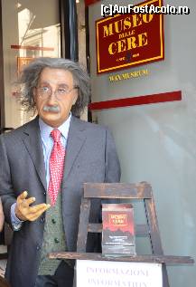 [P33] Einstein » foto by Muffin2009*
 - 
<span class="allrVoted glyphicon glyphicon-heart hidden" id="av323290"></span>
<a class="m-l-10 hidden" id="sv323290" onclick="voting_Foto_DelVot(,323290,3406)" role="button">șterge vot <span class="glyphicon glyphicon-remove"></span></a>
<a id="v9323290" class=" c-red"  onclick="voting_Foto_SetVot(323290)" role="button"><span class="glyphicon glyphicon-heart-empty"></span> <b>LIKE</b> = Votează poza</a> <img class="hidden"  id="f323290W9" src="/imagini/loader.gif" border="0" /><span class="AjErrMes hidden" id="e323290ErM"></span>