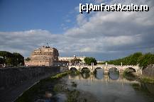 [P66] castelul si podul sant Angelo » foto by Muffin2009*
 - 
<span class="allrVoted glyphicon glyphicon-heart hidden" id="av323433"></span>
<a class="m-l-10 hidden" id="sv323433" onclick="voting_Foto_DelVot(,323433,3406)" role="button">șterge vot <span class="glyphicon glyphicon-remove"></span></a>
<a id="v9323433" class=" c-red"  onclick="voting_Foto_SetVot(323433)" role="button"><span class="glyphicon glyphicon-heart-empty"></span> <b>LIKE</b> = Votează poza</a> <img class="hidden"  id="f323433W9" src="/imagini/loader.gif" border="0" /><span class="AjErrMes hidden" id="e323433ErM"></span>