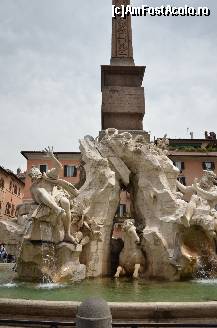 [P12] Piazza Navona- Fantana Celor Patru Fluvii » foto by Muffin2009*
 - 
<span class="allrVoted glyphicon glyphicon-heart hidden" id="av325630"></span>
<a class="m-l-10 hidden" id="sv325630" onclick="voting_Foto_DelVot(,325630,3406)" role="button">șterge vot <span class="glyphicon glyphicon-remove"></span></a>
<a id="v9325630" class=" c-red"  onclick="voting_Foto_SetVot(325630)" role="button"><span class="glyphicon glyphicon-heart-empty"></span> <b>LIKE</b> = Votează poza</a> <img class="hidden"  id="f325630W9" src="/imagini/loader.gif" border="0" /><span class="AjErrMes hidden" id="e325630ErM"></span>