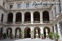 [P19] Palazzo Altemps- curtea interioara a muzeului » foto by Muffin2009*
 - 
<span class="allrVoted glyphicon glyphicon-heart hidden" id="av325637"></span>
<a class="m-l-10 hidden" id="sv325637" onclick="voting_Foto_DelVot(,325637,3406)" role="button">șterge vot <span class="glyphicon glyphicon-remove"></span></a>
<a id="v9325637" class=" c-red"  onclick="voting_Foto_SetVot(325637)" role="button"><span class="glyphicon glyphicon-heart-empty"></span> <b>LIKE</b> = Votează poza</a> <img class="hidden"  id="f325637W9" src="/imagini/loader.gif" border="0" /><span class="AjErrMes hidden" id="e325637ErM"></span>