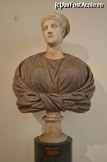 [P29] Sculptura in Palazzo Altemps » foto by Muffin2009*
 - 
<span class="allrVoted glyphicon glyphicon-heart hidden" id="av325647"></span>
<a class="m-l-10 hidden" id="sv325647" onclick="voting_Foto_DelVot(,325647,3406)" role="button">șterge vot <span class="glyphicon glyphicon-remove"></span></a>
<a id="v9325647" class=" c-red"  onclick="voting_Foto_SetVot(325647)" role="button"><span class="glyphicon glyphicon-heart-empty"></span> <b>LIKE</b> = Votează poza</a> <img class="hidden"  id="f325647W9" src="/imagini/loader.gif" border="0" /><span class="AjErrMes hidden" id="e325647ErM"></span>