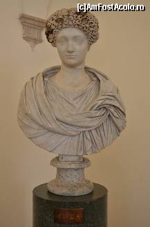 [P30] Sculptura in Palazzo Altemps » foto by Muffin2009*
 - 
<span class="allrVoted glyphicon glyphicon-heart hidden" id="av325648"></span>
<a class="m-l-10 hidden" id="sv325648" onclick="voting_Foto_DelVot(,325648,3406)" role="button">șterge vot <span class="glyphicon glyphicon-remove"></span></a>
<a id="v9325648" class=" c-red"  onclick="voting_Foto_SetVot(325648)" role="button"><span class="glyphicon glyphicon-heart-empty"></span> <b>LIKE</b> = Votează poza</a> <img class="hidden"  id="f325648W9" src="/imagini/loader.gif" border="0" /><span class="AjErrMes hidden" id="e325648ErM"></span>