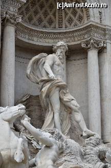 [P49] Fontana di Trevi » foto by Muffin2009*
 - 
<span class="allrVoted glyphicon glyphicon-heart hidden" id="av325674"></span>
<a class="m-l-10 hidden" id="sv325674" onclick="voting_Foto_DelVot(,325674,3406)" role="button">șterge vot <span class="glyphicon glyphicon-remove"></span></a>
<a id="v9325674" class=" c-red"  onclick="voting_Foto_SetVot(325674)" role="button"><span class="glyphicon glyphicon-heart-empty"></span> <b>LIKE</b> = Votează poza</a> <img class="hidden"  id="f325674W9" src="/imagini/loader.gif" border="0" /><span class="AjErrMes hidden" id="e325674ErM"></span>