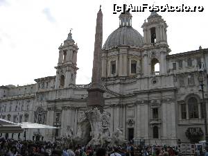 [P18] Piata Navona » foto by vlado2
 - 
<span class="allrVoted glyphicon glyphicon-heart hidden" id="av488384"></span>
<a class="m-l-10 hidden" id="sv488384" onclick="voting_Foto_DelVot(,488384,3406)" role="button">șterge vot <span class="glyphicon glyphicon-remove"></span></a>
<a id="v9488384" class=" c-red"  onclick="voting_Foto_SetVot(488384)" role="button"><span class="glyphicon glyphicon-heart-empty"></span> <b>LIKE</b> = Votează poza</a> <img class="hidden"  id="f488384W9" src="/imagini/loader.gif" border="0" /><span class="AjErrMes hidden" id="e488384ErM"></span>