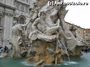 [P19] 'Fantana celor patru fluvii' din Piata Navona » foto by vlado2
 - 
<span class="allrVoted glyphicon glyphicon-heart hidden" id="av488385"></span>
<a class="m-l-10 hidden" id="sv488385" onclick="voting_Foto_DelVot(,488385,3406)" role="button">șterge vot <span class="glyphicon glyphicon-remove"></span></a>
<a id="v9488385" class=" c-red"  onclick="voting_Foto_SetVot(488385)" role="button"><span class="glyphicon glyphicon-heart-empty"></span> <b>LIKE</b> = Votează poza</a> <img class="hidden"  id="f488385W9" src="/imagini/loader.gif" border="0" /><span class="AjErrMes hidden" id="e488385ErM"></span>
