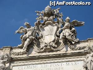 [P24] Fontana di Trevi, Roma » foto by vlado2
 - 
<span class="allrVoted glyphicon glyphicon-heart hidden" id="av488390"></span>
<a class="m-l-10 hidden" id="sv488390" onclick="voting_Foto_DelVot(,488390,3406)" role="button">șterge vot <span class="glyphicon glyphicon-remove"></span></a>
<a id="v9488390" class=" c-red"  onclick="voting_Foto_SetVot(488390)" role="button"><span class="glyphicon glyphicon-heart-empty"></span> <b>LIKE</b> = Votează poza</a> <img class="hidden"  id="f488390W9" src="/imagini/loader.gif" border="0" /><span class="AjErrMes hidden" id="e488390ErM"></span>