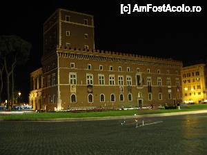 [P09] Palatul Venezia » foto by vlado2
 - 
<span class="allrVoted glyphicon glyphicon-heart hidden" id="av489536"></span>
<a class="m-l-10 hidden" id="sv489536" onclick="voting_Foto_DelVot(,489536,3406)" role="button">șterge vot <span class="glyphicon glyphicon-remove"></span></a>
<a id="v9489536" class=" c-red"  onclick="voting_Foto_SetVot(489536)" role="button"><span class="glyphicon glyphicon-heart-empty"></span> <b>LIKE</b> = Votează poza</a> <img class="hidden"  id="f489536W9" src="/imagini/loader.gif" border="0" /><span class="AjErrMes hidden" id="e489536ErM"></span>