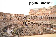 [P19] Colosseum vazut din interior » foto by elenahelen
 - 
<span class="allrVoted glyphicon glyphicon-heart hidden" id="av377032"></span>
<a class="m-l-10 hidden" id="sv377032" onclick="voting_Foto_DelVot(,377032,3406)" role="button">șterge vot <span class="glyphicon glyphicon-remove"></span></a>
<a id="v9377032" class=" c-red"  onclick="voting_Foto_SetVot(377032)" role="button"><span class="glyphicon glyphicon-heart-empty"></span> <b>LIKE</b> = Votează poza</a> <img class="hidden"  id="f377032W9" src="/imagini/loader.gif" border="0" /><span class="AjErrMes hidden" id="e377032ErM"></span>