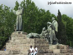 [P12] ansamblu de statui :)  » foto by sabooky
 - 
<span class="allrVoted glyphicon glyphicon-heart hidden" id="av584163"></span>
<a class="m-l-10 hidden" id="sv584163" onclick="voting_Foto_DelVot(,584163,3406)" role="button">șterge vot <span class="glyphicon glyphicon-remove"></span></a>
<a id="v9584163" class=" c-red"  onclick="voting_Foto_SetVot(584163)" role="button"><span class="glyphicon glyphicon-heart-empty"></span> <b>LIKE</b> = Votează poza</a> <img class="hidden"  id="f584163W9" src="/imagini/loader.gif" border="0" /><span class="AjErrMes hidden" id="e584163ErM"></span>