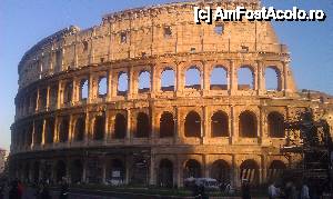 [P25] Colosseum la apus de soare. Roma, Italia.  » foto by traian.leuca †
 - 
<span class="allrVoted glyphicon glyphicon-heart hidden" id="av411137"></span>
<a class="m-l-10 hidden" id="sv411137" onclick="voting_Foto_DelVot(,411137,3406)" role="button">șterge vot <span class="glyphicon glyphicon-remove"></span></a>
<a id="v9411137" class=" c-red"  onclick="voting_Foto_SetVot(411137)" role="button"><span class="glyphicon glyphicon-heart-empty"></span> <b>LIKE</b> = Votează poza</a> <img class="hidden"  id="f411137W9" src="/imagini/loader.gif" border="0" /><span class="AjErrMes hidden" id="e411137ErM"></span>