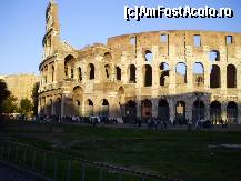 [P12] Colosseum-ul - simbol al Romei imperialiste » foto by roxana.tomina
 - 
<span class="allrVoted glyphicon glyphicon-heart hidden" id="av330410"></span>
<a class="m-l-10 hidden" id="sv330410" onclick="voting_Foto_DelVot(,330410,3406)" role="button">șterge vot <span class="glyphicon glyphicon-remove"></span></a>
<a id="v9330410" class=" c-red"  onclick="voting_Foto_SetVot(330410)" role="button"><span class="glyphicon glyphicon-heart-empty"></span> <b>LIKE</b> = Votează poza</a> <img class="hidden"  id="f330410W9" src="/imagini/loader.gif" border="0" /><span class="AjErrMes hidden" id="e330410ErM"></span>