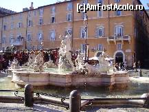 [P08] Piazza Navona cu fantanile ei deosebite.. » foto by roxana.tomina
 - 
<span class="allrVoted glyphicon glyphicon-heart hidden" id="av330406"></span>
<a class="m-l-10 hidden" id="sv330406" onclick="voting_Foto_DelVot(,330406,3406)" role="button">șterge vot <span class="glyphicon glyphicon-remove"></span></a>
<a id="v9330406" class=" c-red"  onclick="voting_Foto_SetVot(330406)" role="button"><span class="glyphicon glyphicon-heart-empty"></span> <b>LIKE</b> = Votează poza</a> <img class="hidden"  id="f330406W9" src="/imagini/loader.gif" border="0" /><span class="AjErrMes hidden" id="e330406ErM"></span>