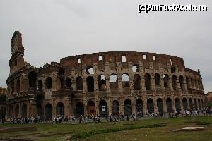 [P17] Colosseumul in exterior » foto by DOINITA
 - 
<span class="allrVoted glyphicon glyphicon-heart hidden" id="av598791"></span>
<a class="m-l-10 hidden" id="sv598791" onclick="voting_Foto_DelVot(,598791,3406)" role="button">șterge vot <span class="glyphicon glyphicon-remove"></span></a>
<a id="v9598791" class=" c-red"  onclick="voting_Foto_SetVot(598791)" role="button"><span class="glyphicon glyphicon-heart-empty"></span> <b>LIKE</b> = Votează poza</a> <img class="hidden"  id="f598791W9" src="/imagini/loader.gif" border="0" /><span class="AjErrMes hidden" id="e598791ErM"></span>