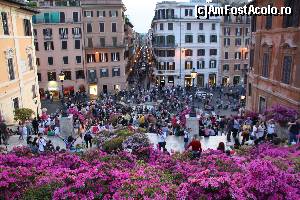 [P04] Flori si oameni in Piata Spaniei » foto by DOINITA
 - 
<span class="allrVoted glyphicon glyphicon-heart hidden" id="av598778"></span>
<a class="m-l-10 hidden" id="sv598778" onclick="voting_Foto_DelVot(,598778,3406)" role="button">șterge vot <span class="glyphicon glyphicon-remove"></span></a>
<a id="v9598778" class=" c-red"  onclick="voting_Foto_SetVot(598778)" role="button"><span class="glyphicon glyphicon-heart-empty"></span> <b>LIKE</b> = Votează poza</a> <img class="hidden"  id="f598778W9" src="/imagini/loader.gif" border="0" /><span class="AjErrMes hidden" id="e598778ErM"></span>