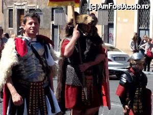 [P17] legionarul cu ursul pe cap » foto by buterfly*
 - 
<span class="allrVoted glyphicon glyphicon-heart hidden" id="av505853"></span>
<a class="m-l-10 hidden" id="sv505853" onclick="voting_Foto_DelVot(,505853,3406)" role="button">șterge vot <span class="glyphicon glyphicon-remove"></span></a>
<a id="v9505853" class=" c-red"  onclick="voting_Foto_SetVot(505853)" role="button"><span class="glyphicon glyphicon-heart-empty"></span> <b>LIKE</b> = Votează poza</a> <img class="hidden"  id="f505853W9" src="/imagini/loader.gif" border="0" /><span class="AjErrMes hidden" id="e505853ErM"></span>