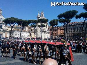 [P20] legiunea care se transforma in zid, chiar langa Columna lui Traian » foto by buterfly*
 - 
<span class="allrVoted glyphicon glyphicon-heart hidden" id="av505856"></span>
<a class="m-l-10 hidden" id="sv505856" onclick="voting_Foto_DelVot(,505856,3406)" role="button">șterge vot <span class="glyphicon glyphicon-remove"></span></a>
<a id="v9505856" class=" c-red"  onclick="voting_Foto_SetVot(505856)" role="button"><span class="glyphicon glyphicon-heart-empty"></span> <b>LIKE</b> = Votează poza</a> <img class="hidden"  id="f505856W9" src="/imagini/loader.gif" border="0" /><span class="AjErrMes hidden" id="e505856ErM"></span>