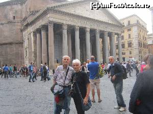 [P10] PANTHEONUL - cea mai veche cladire antica » foto by bica adriana
 - 
<span class="allrVoted glyphicon glyphicon-heart hidden" id="av698076"></span>
<a class="m-l-10 hidden" id="sv698076" onclick="voting_Foto_DelVot(,698076,3406)" role="button">șterge vot <span class="glyphicon glyphicon-remove"></span></a>
<a id="v9698076" class=" c-red"  onclick="voting_Foto_SetVot(698076)" role="button"><span class="glyphicon glyphicon-heart-empty"></span> <b>LIKE</b> = Votează poza</a> <img class="hidden"  id="f698076W9" src="/imagini/loader.gif" border="0" /><span class="AjErrMes hidden" id="e698076ErM"></span>