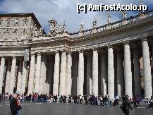 [P07] Randul format pentru intrarea in Basilica San Pietro » foto by Cristina67
 - 
<span class="allrVoted glyphicon glyphicon-heart hidden" id="av192153"></span>
<a class="m-l-10 hidden" id="sv192153" onclick="voting_Foto_DelVot(,192153,3406)" role="button">șterge vot <span class="glyphicon glyphicon-remove"></span></a>
<a id="v9192153" class=" c-red"  onclick="voting_Foto_SetVot(192153)" role="button"><span class="glyphicon glyphicon-heart-empty"></span> <b>LIKE</b> = Votează poza</a> <img class="hidden"  id="f192153W9" src="/imagini/loader.gif" border="0" /><span class="AjErrMes hidden" id="e192153ErM"></span>
