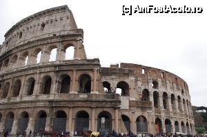 [P01] Colosseum-ul din Roma, vazut din exterior » foto by cdiana
 - 
<span class="allrVoted glyphicon glyphicon-heart hidden" id="av434319"></span>
<a class="m-l-10 hidden" id="sv434319" onclick="voting_Foto_DelVot(,434319,3406)" role="button">șterge vot <span class="glyphicon glyphicon-remove"></span></a>
<a id="v9434319" class=" c-red"  onclick="voting_Foto_SetVot(434319)" role="button"><span class="glyphicon glyphicon-heart-empty"></span> <b>LIKE</b> = Votează poza</a> <img class="hidden"  id="f434319W9" src="/imagini/loader.gif" border="0" /><span class="AjErrMes hidden" id="e434319ErM"></span>