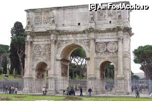 [P05] Arcul lui Constantin, aflat chiar langa Colosseum » foto by cdiana
 - 
<span class="allrVoted glyphicon glyphicon-heart hidden" id="av434323"></span>
<a class="m-l-10 hidden" id="sv434323" onclick="voting_Foto_DelVot(,434323,3406)" role="button">șterge vot <span class="glyphicon glyphicon-remove"></span></a>
<a id="v9434323" class=" c-red"  onclick="voting_Foto_SetVot(434323)" role="button"><span class="glyphicon glyphicon-heart-empty"></span> <b>LIKE</b> = Votează poza</a> <img class="hidden"  id="f434323W9" src="/imagini/loader.gif" border="0" /><span class="AjErrMes hidden" id="e434323ErM"></span>