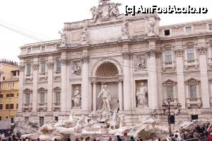 [P07] Fontana di Trevi, din alt unghi » foto by cdiana
 - 
<span class="allrVoted glyphicon glyphicon-heart hidden" id="av434325"></span>
<a class="m-l-10 hidden" id="sv434325" onclick="voting_Foto_DelVot(,434325,3406)" role="button">șterge vot <span class="glyphicon glyphicon-remove"></span></a>
<a id="v9434325" class=" c-red"  onclick="voting_Foto_SetVot(434325)" role="button"><span class="glyphicon glyphicon-heart-empty"></span> <b>LIKE</b> = Votează poza</a> <img class="hidden"  id="f434325W9" src="/imagini/loader.gif" border="0" /><span class="AjErrMes hidden" id="e434325ErM"></span>