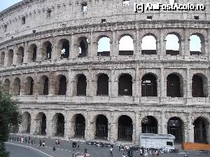 [P18] Colosseum-ul!  » foto by balasa violeta
 - 
<span class="allrVoted glyphicon glyphicon-heart hidden" id="av694687"></span>
<a class="m-l-10 hidden" id="sv694687" onclick="voting_Foto_DelVot(,694687,3406)" role="button">șterge vot <span class="glyphicon glyphicon-remove"></span></a>
<a id="v9694687" class=" c-red"  onclick="voting_Foto_SetVot(694687)" role="button"><span class="glyphicon glyphicon-heart-empty"></span> <b>LIKE</b> = Votează poza</a> <img class="hidden"  id="f694687W9" src="/imagini/loader.gif" border="0" /><span class="AjErrMes hidden" id="e694687ErM"></span>