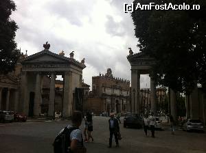 [P13] Una din portile orasului » foto by ElenaP
 - 
<span class="allrVoted glyphicon glyphicon-heart hidden" id="av523391"></span>
<a class="m-l-10 hidden" id="sv523391" onclick="voting_Foto_DelVot(,523391,3406)" role="button">șterge vot <span class="glyphicon glyphicon-remove"></span></a>
<a id="v9523391" class=" c-red"  onclick="voting_Foto_SetVot(523391)" role="button"><span class="glyphicon glyphicon-heart-empty"></span> <b>LIKE</b> = Votează poza</a> <img class="hidden"  id="f523391W9" src="/imagini/loader.gif" border="0" /><span class="AjErrMes hidden" id="e523391ErM"></span>